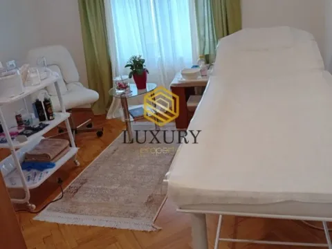 Prodaja, dvosoban stan, 75m², Centar, Podgorica - image 8