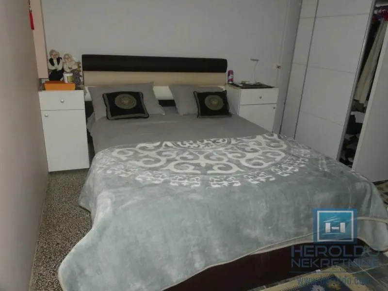 Prodaja, kuća, 380m², Pivara, Jagodina