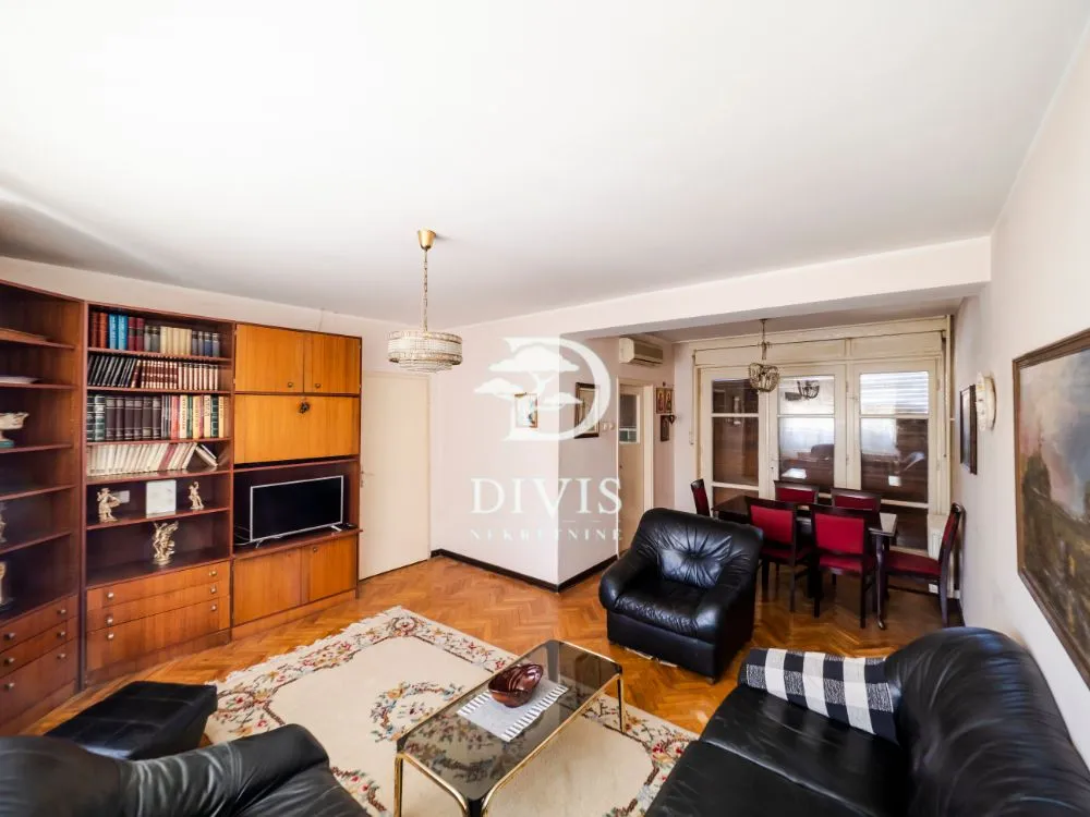 Prodaja, kuća, 103m², Dedinje Sve Podlokacije, Beograd