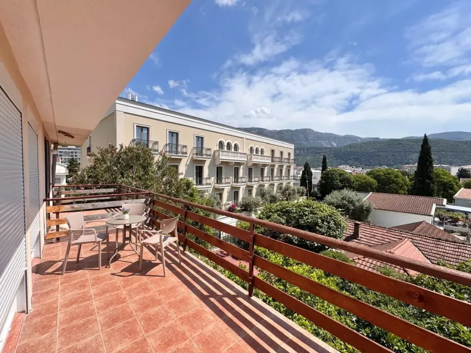 Sale, two bedroom apartment, 55m², Centar, Budva