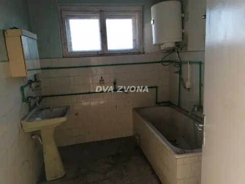 Prodaja, kuća, 330m², Futog, Novi Sad Sve Podlokacije - image 6