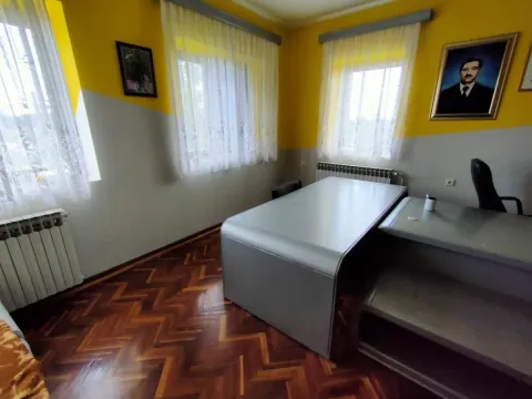 Rent, office space, 950m², Sremska Kamenica, Petrovaradin - image 36