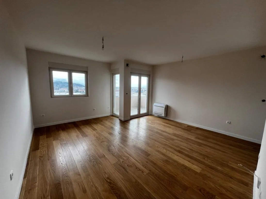 Prodaja, dvosoban stan, 71m², Central Point, Podgorica