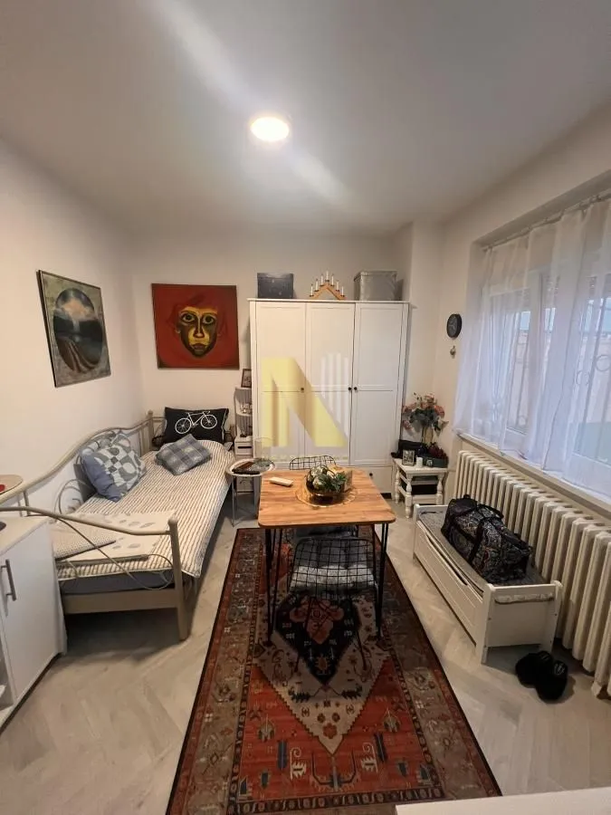 Prodaja, kuća, 114m², Adamovićevo Naselje, Novi Sad Sve Podlokacije