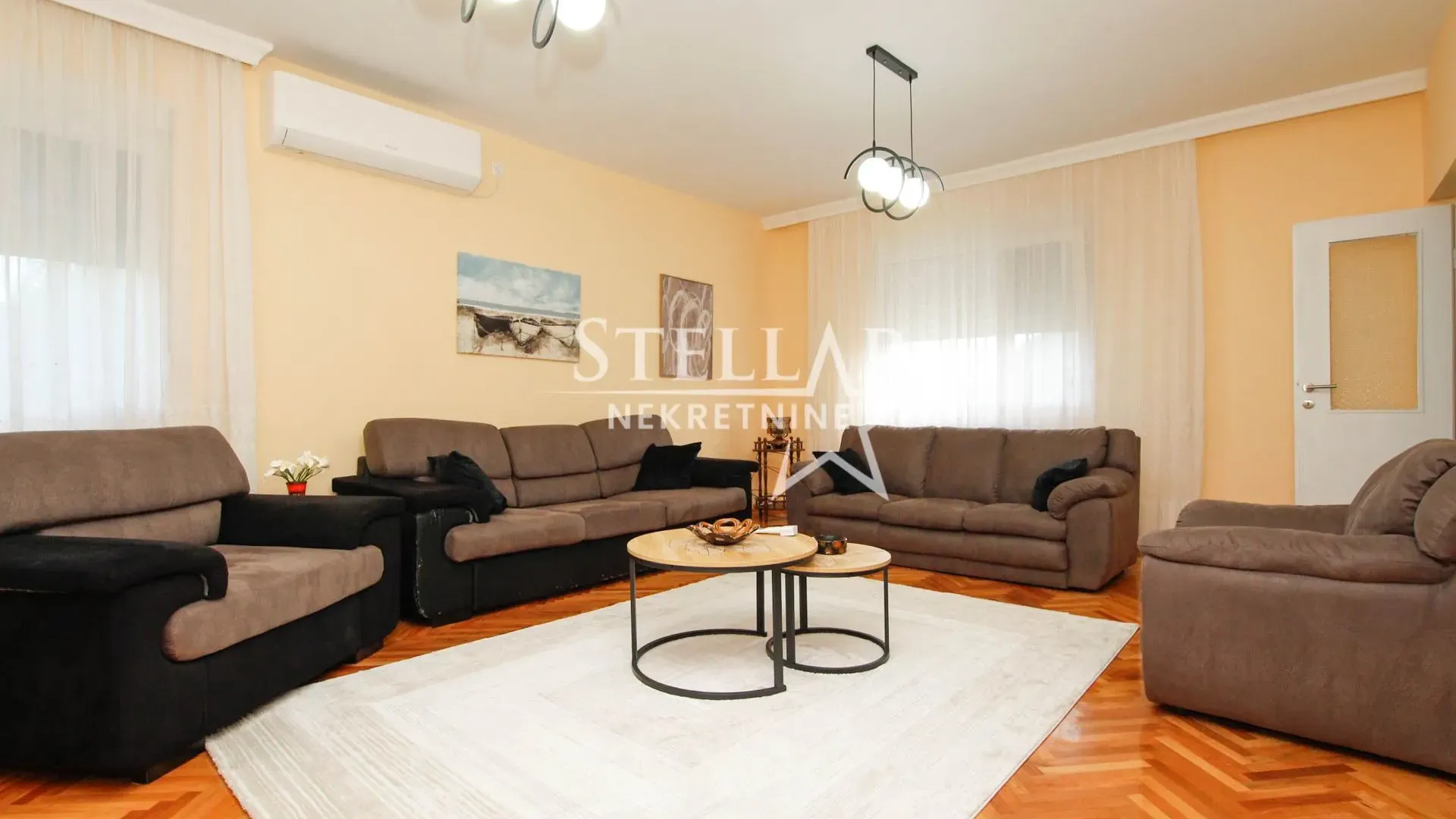 Rent, house, 200m², Gornja Gorica, Podgorica