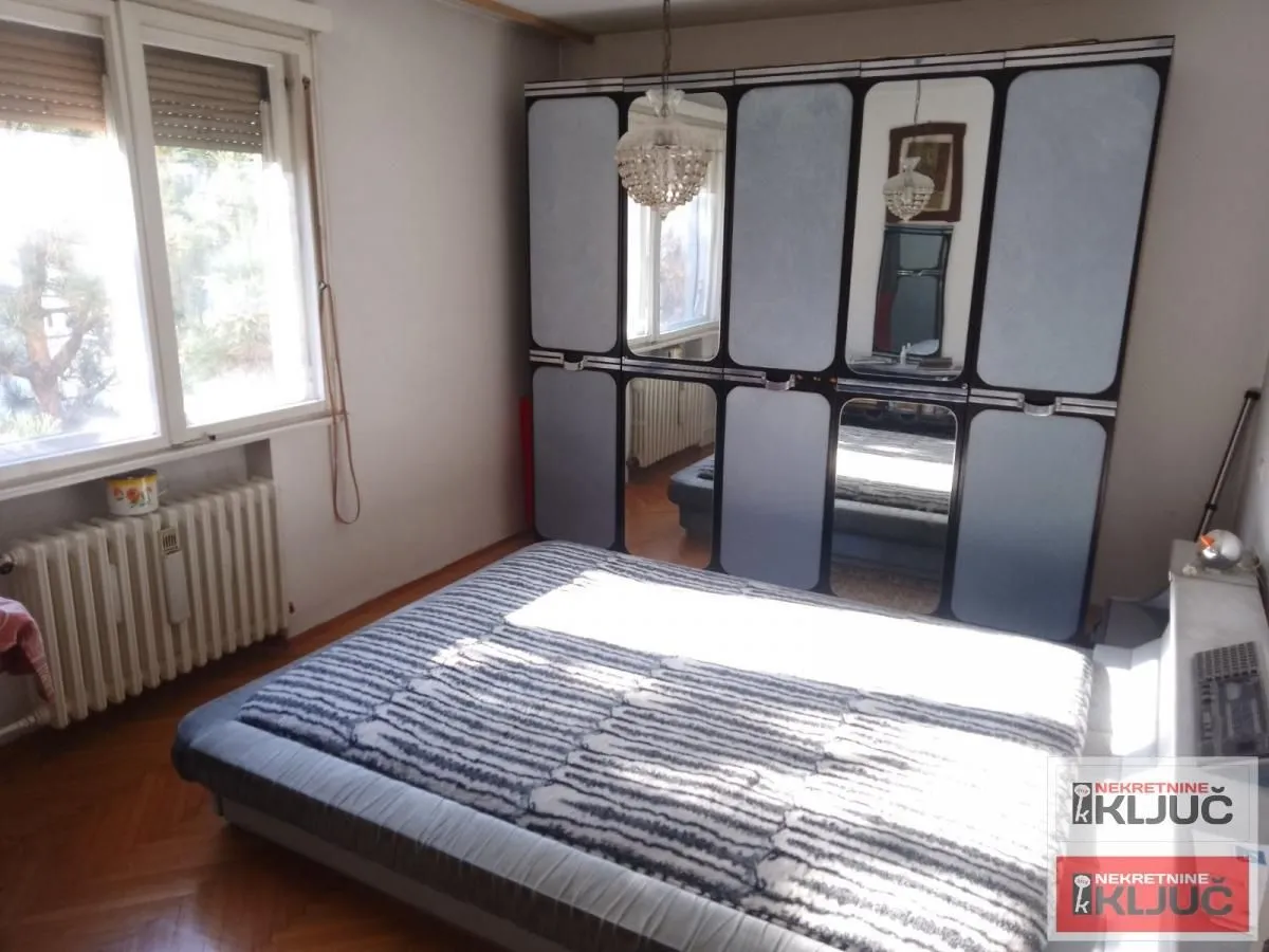 Prodaja, trosoban stan, 72m², Železnička Stanica, Novi Sad Sve Podlokacije