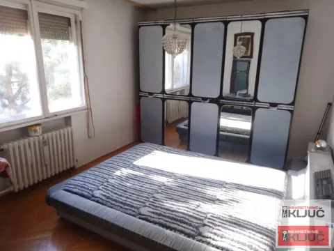 Prodaja, trosoban stan, 72m², Železnička Stanica, Novi Sad Sve Podlokacije - image 4