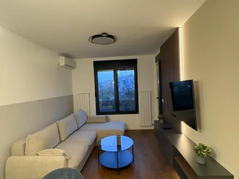 Izdavanje, dvosoban stan, 40m², Grbavica, Novi Sad Sve Podlokacije - image 5