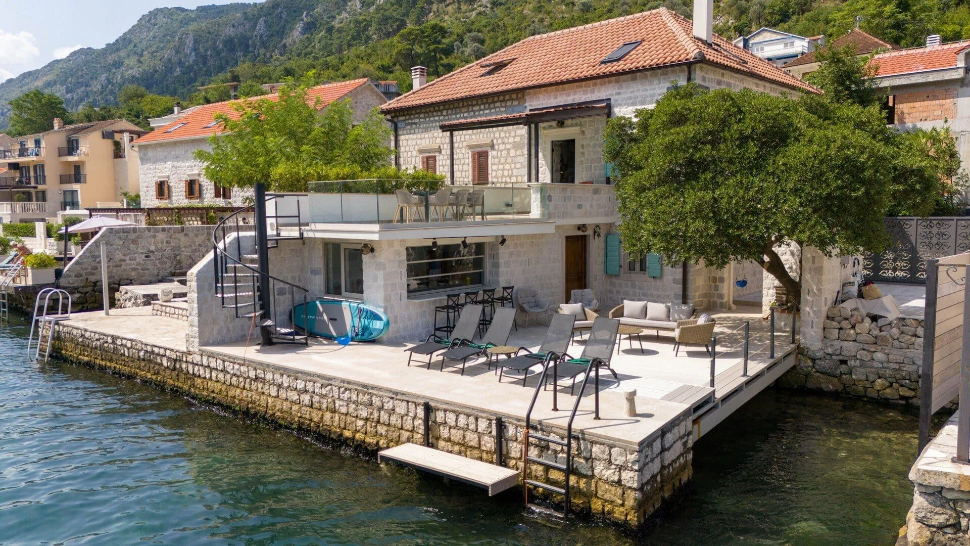Prodaja, kuća, 183m², Muo, Kotor