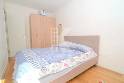 Rent, one bedroom apartment, 40m², Central Point, Podgorica - image 5