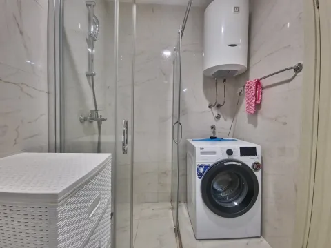 Izdavanje, jednosoban stan, 45m², Budva, Crna Gora - image 9