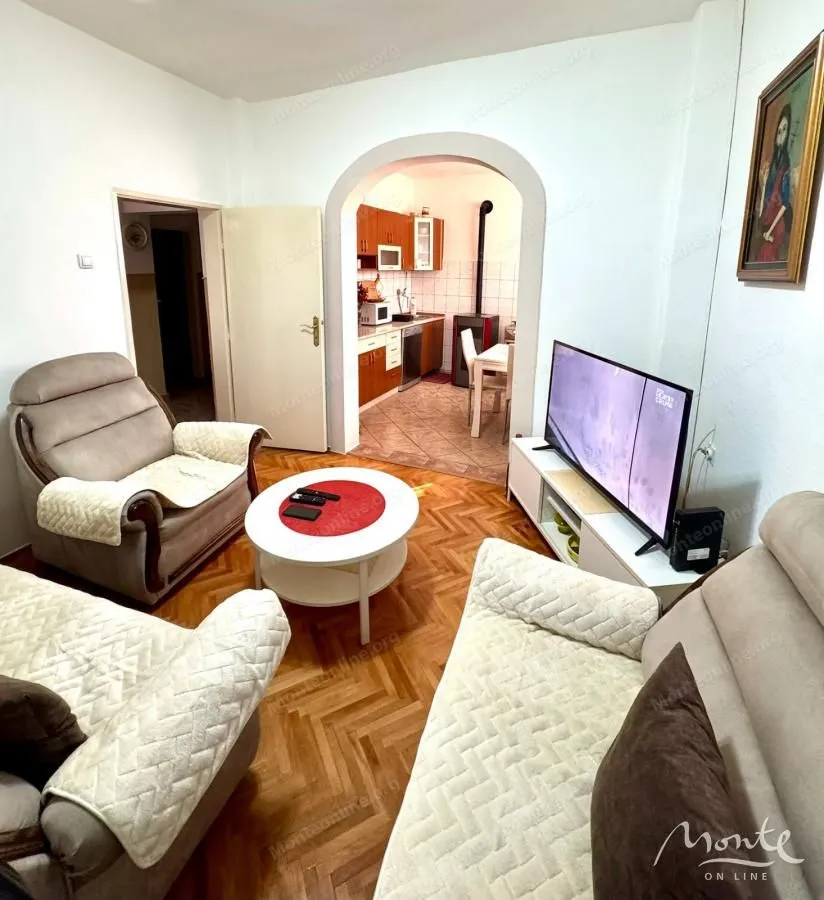 Prodaja, kuća, 70m², Stara Varoš, Podgorica