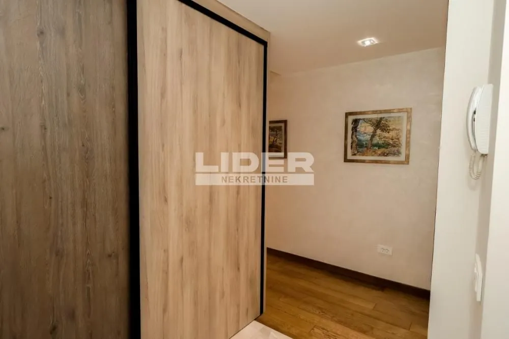 Sale, four bedroom apartment, 115m², Južni Bulevar, Vračar Sve Podlokacije