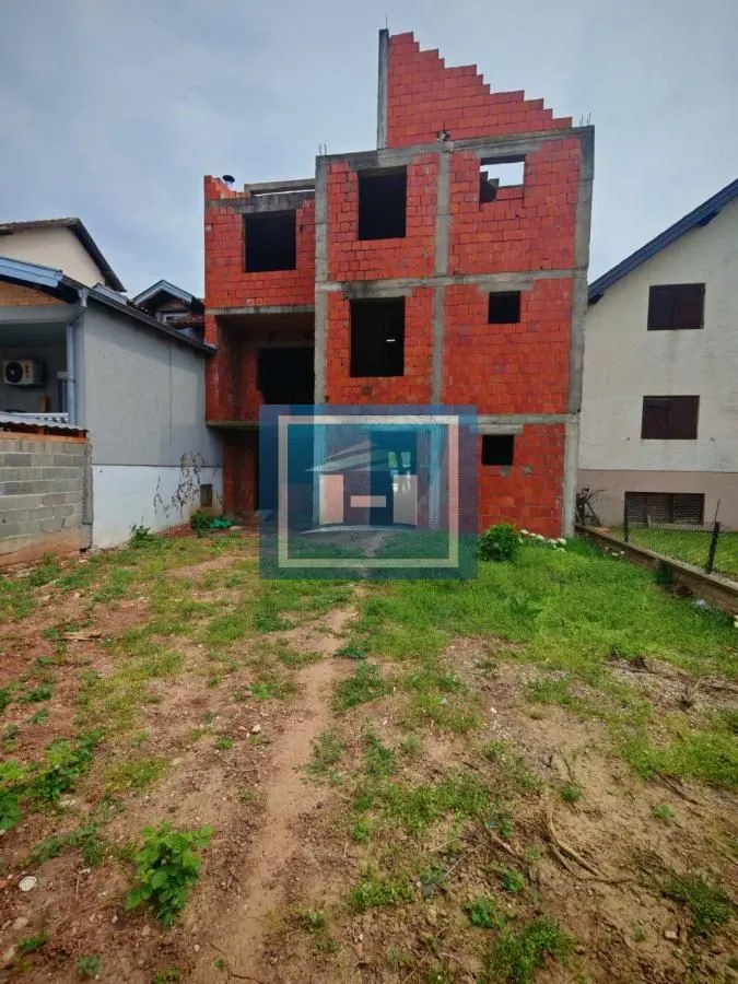 Prodaja, kuća, 80m², Gloždak, Paraćin