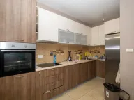 Rent, house, 220m², Tološi, Podgorica - image 7