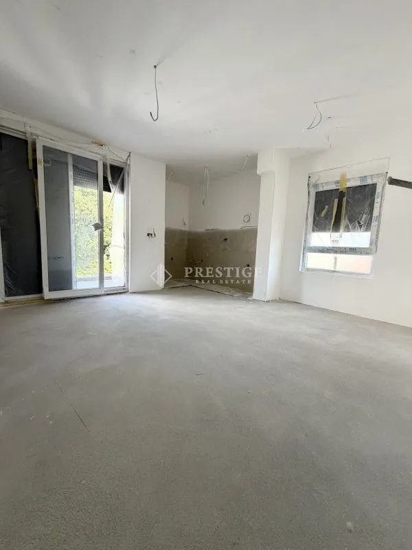 Prodaja, jednosoban stan, 55m², Momišići, Podgorica