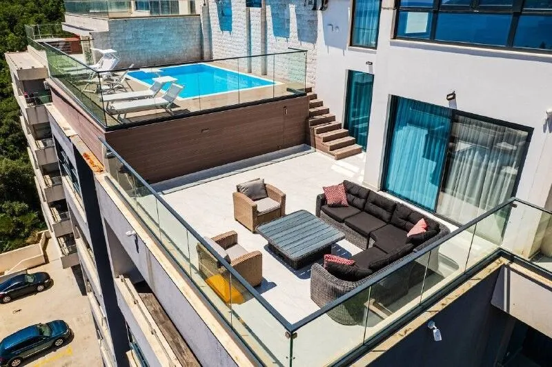 Prodaja, stan, 300m², Boreti, Budva