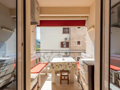 Sale, one bedroom apartment, 46m², Petrovac, Budva - image 17