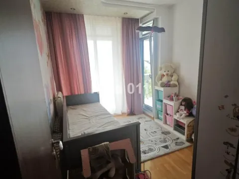 Prodaja, trosoban stan, 83m², Uciteljsko Naselje, Zvezdara Sve Podlokacije - image 5