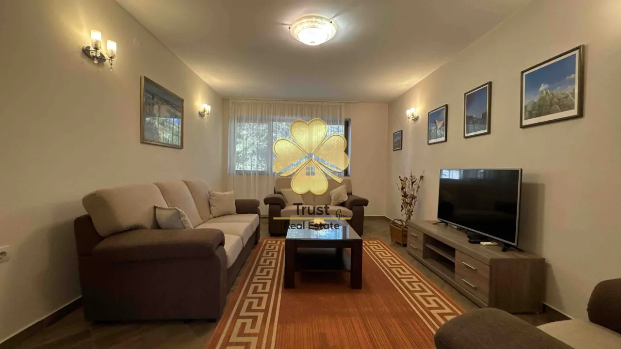 Izdavanje, jednosoban stan, 60m², Gorica C, Podgorica