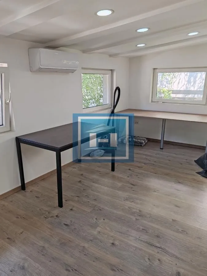 Sale, three bedroom apartment, 72m², Botanička Bašta, Palilula Sve Podlokacije