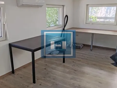 Sale, three bedroom apartment, 72m², Botanička Bašta, Palilula Sve Podlokacije - image 9