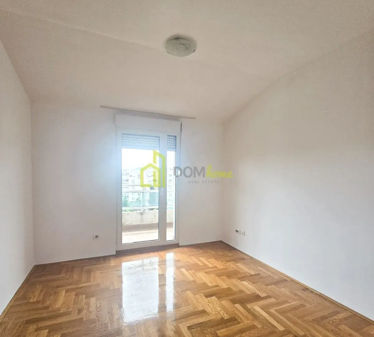 Prodaja, dvosoban stan, 70m², Blok 9, Podgorica