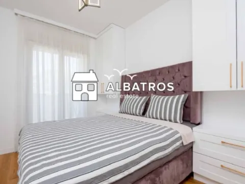 Izdavanje, jednosoban stan, 55m², Centar, Bar - image 8