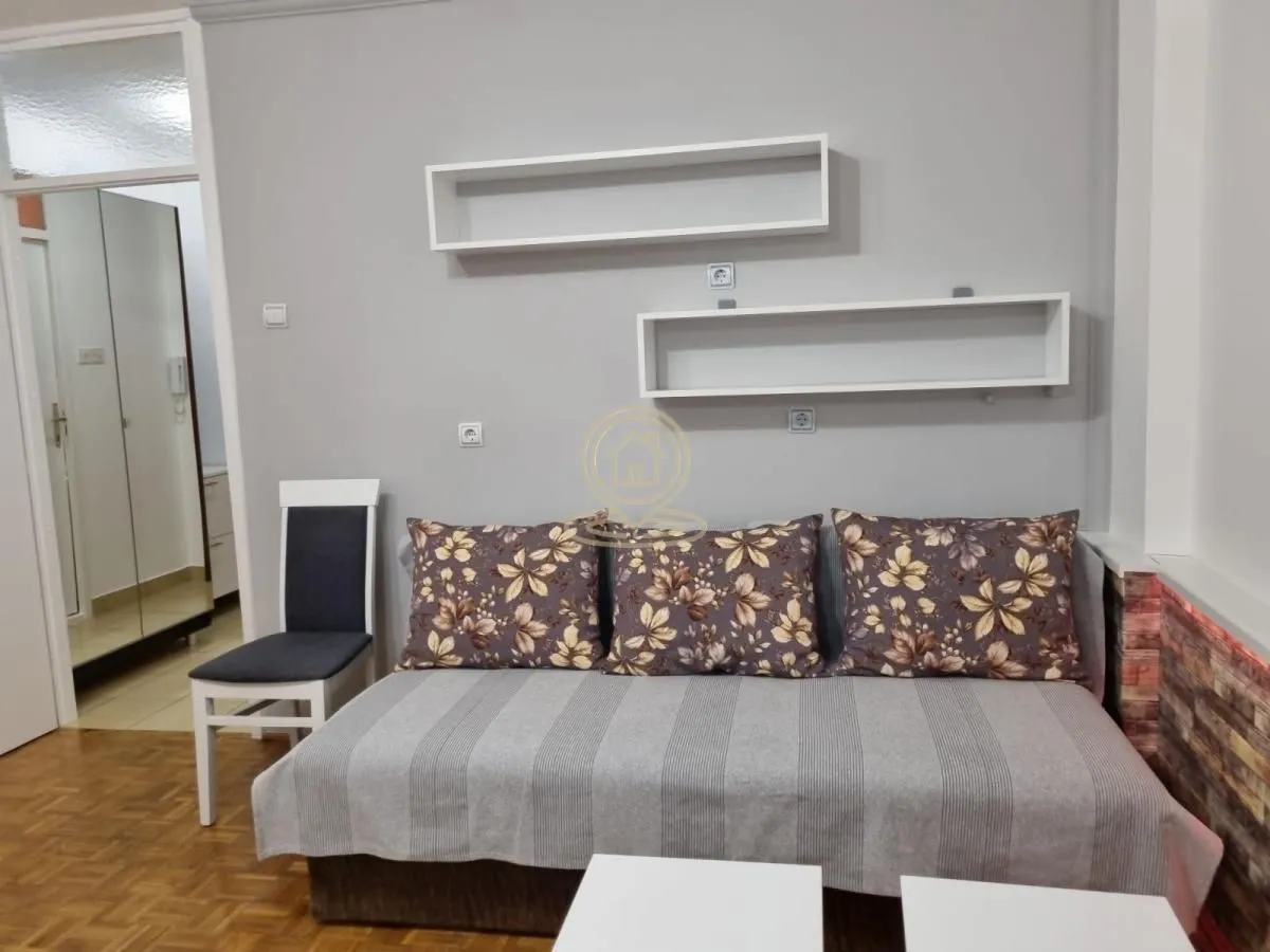 Izdavanje, jednosoban stan, 28m², Liman 4, Novi Sad Sve Podlokacije