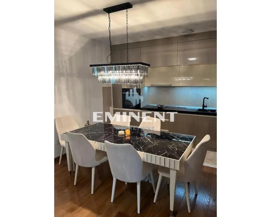 Izdavanje, dvosoban stan, 58m², Novi Beograd Blok 65, Novi Beograd Sve Podlokacije