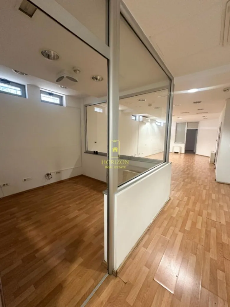 Izdavanje, poslovni prostor, 250m², Momišići, Podgorica