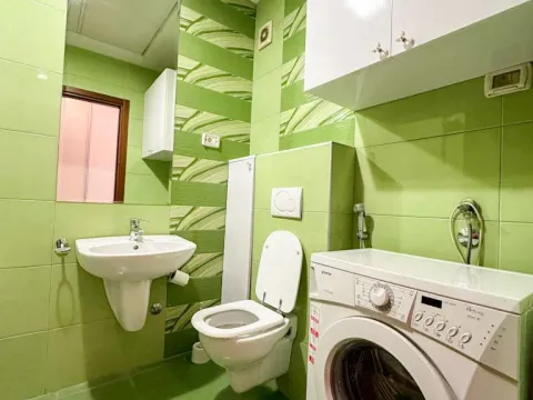 Izdavanje, jednosoban stan, 50m², City Kvart, Podgorica - image 8