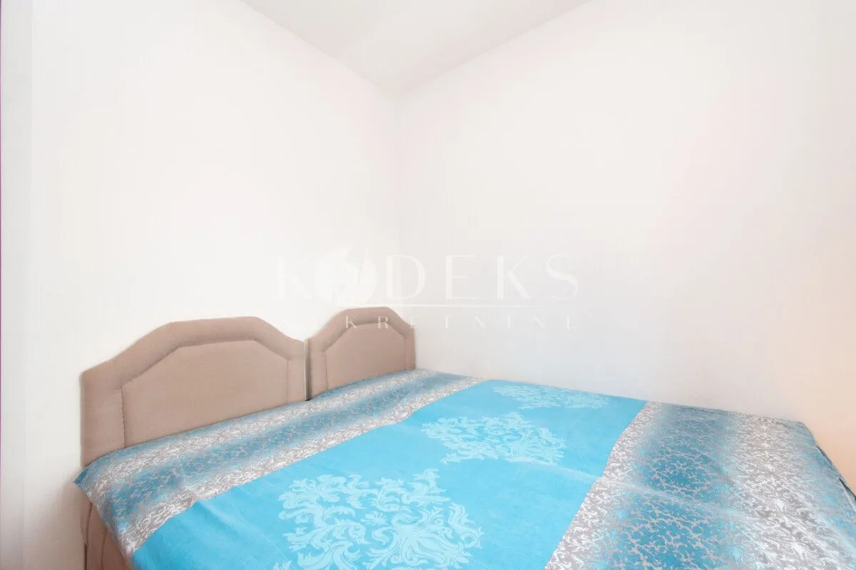 Rent, three bedroom apartment, 87m², 1 maj, Podgorica