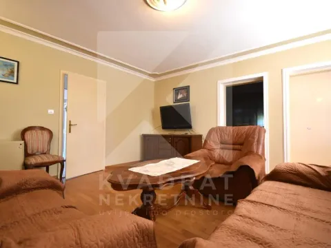 Izdavanje, dvosoban stan, 90m2, Masline, Podgorica Izdavanje, dvosoban stan, 90m2, Masline, Podgorica