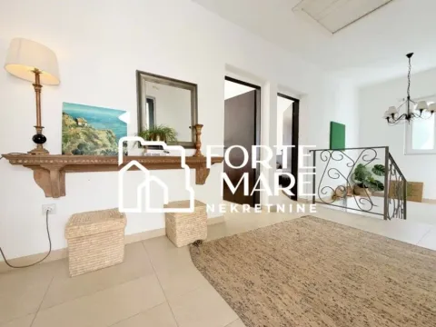 Prodaja, kuća, 212m², Đenovići, Herceg Novi - image 3