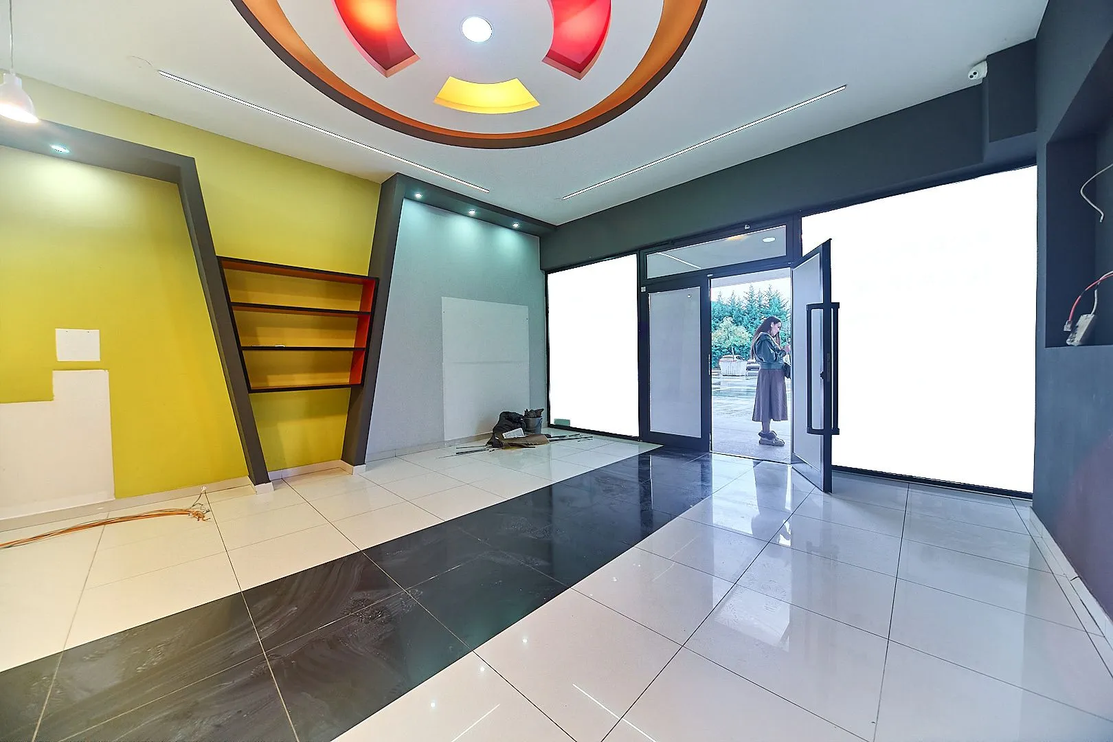 Rent, office space, 223m², Momišići, Podgorica