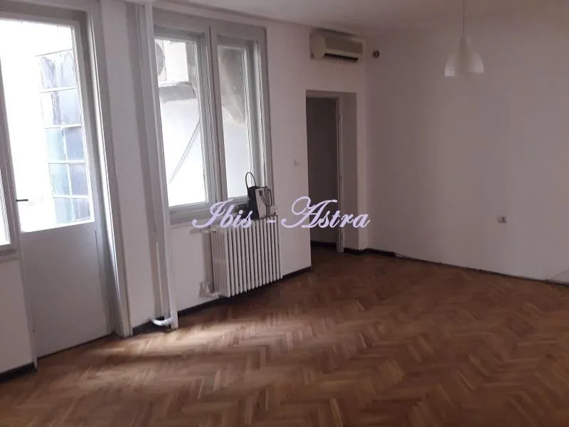 Rent, three bedroom apartment, 70m², Stari Grad, Beograd