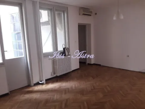 Izdavanje, trosoban stan, 70m², Stari Grad, Beograd - image 4