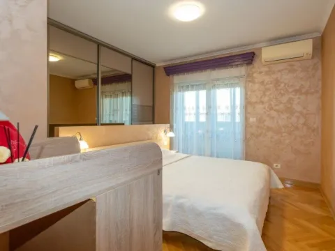 Izdavanje, dvosoban stan, 88m², City Kvart, Podgorica - image 9