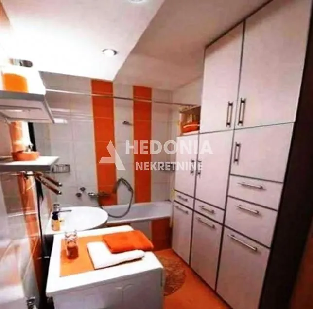 Rent, two bedroom apartment, 65m², Stari Grad, Beograd