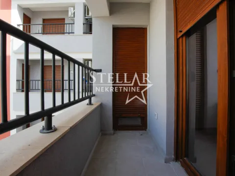 Izdavanje, dvosoban stan, 57m², Stari Aerodrom, Podgorica - image 11