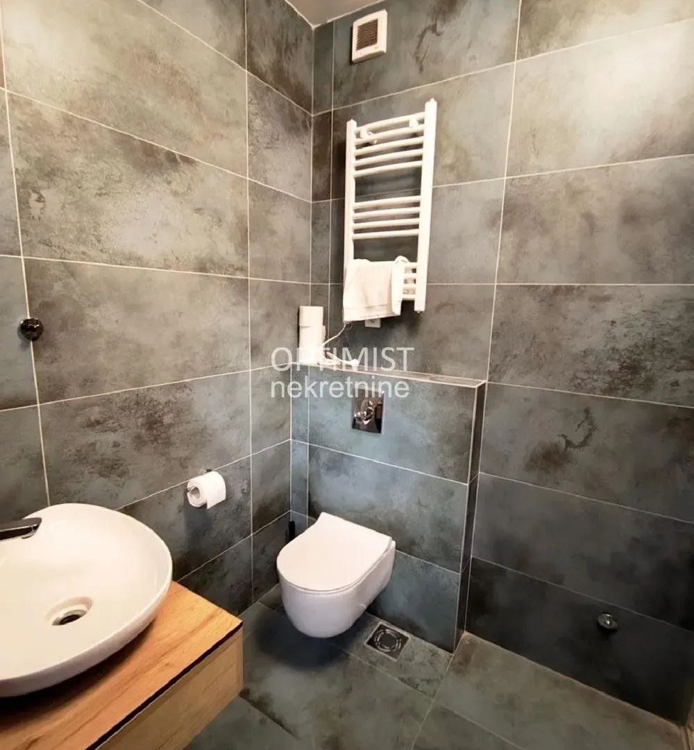Prodaja, četvorosoban stan, 109m², Stari Grad, Beograd