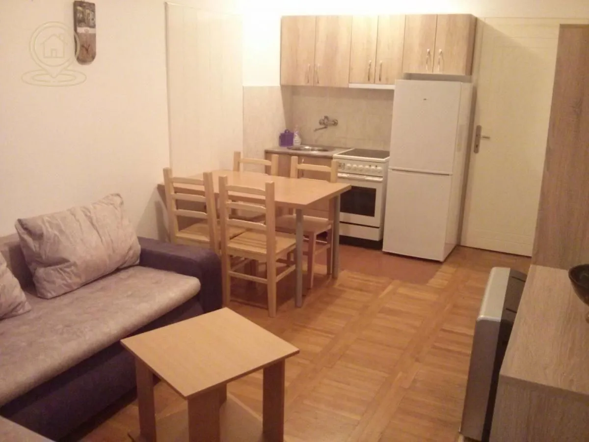 Rent, two bedroom apartment, 65m², Socijalno, Novi Sad Sve Podlokacije
