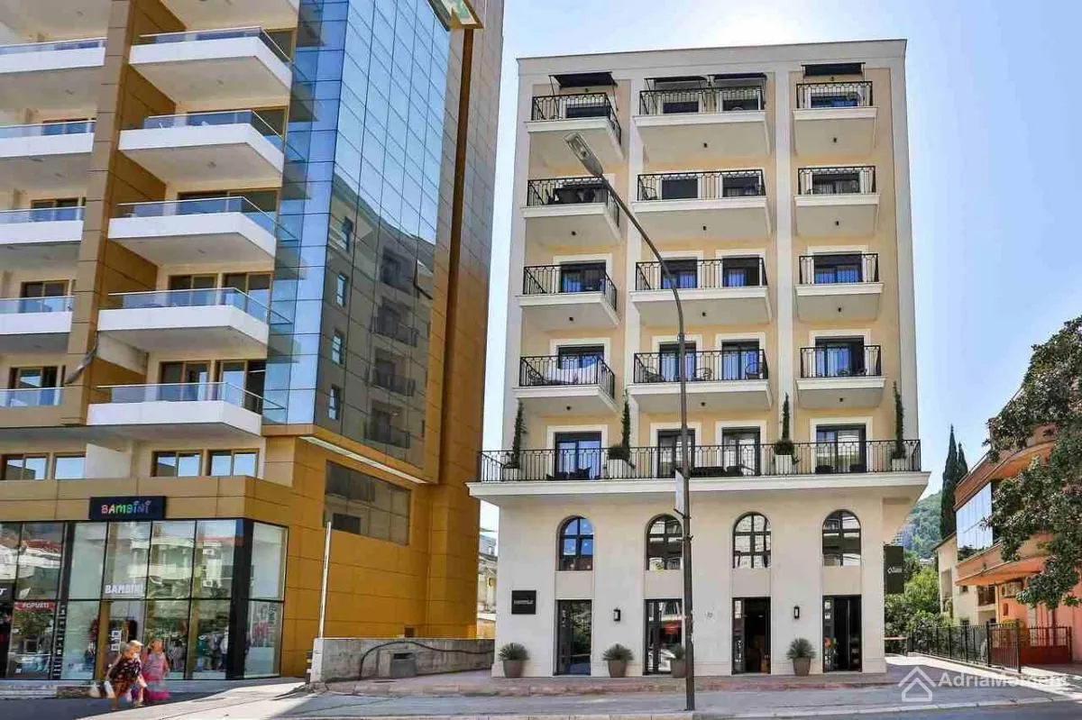 Sale, one bedroom apartment, 74m², Centar, Budva