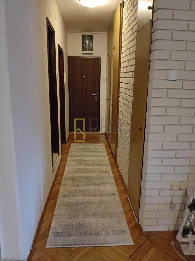 Prodaja, dvosoban stan, 75m², Centar, Podgorica