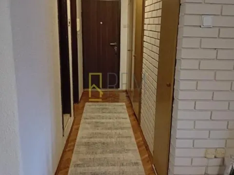 Prodaja, dvosoban stan, 75m², Centar, Podgorica - image 8