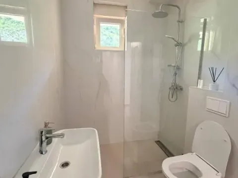 Sale, one bedroom apartment, 45m², Bečići, Budva - image 4