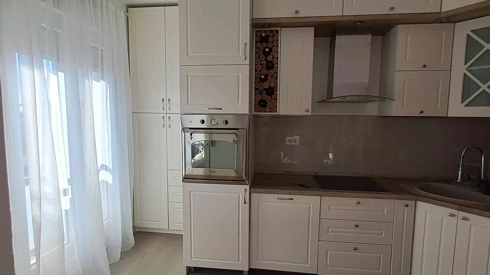 Izdavanje, jednosoban stan, 50m², City Kvart, Podgorica
