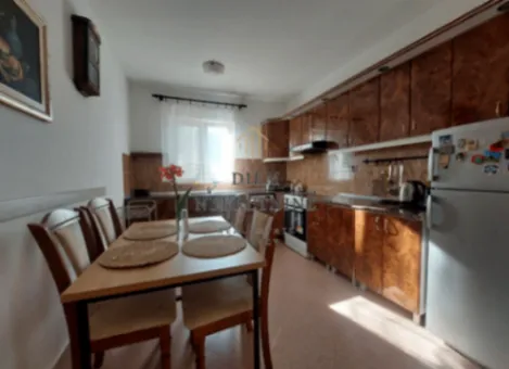 Izdavanje, dvosoban stan, 75m², Dobrota, Kotor - image 10