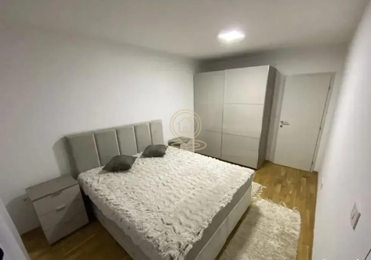 Prodaja, trosoban stan, 67m², Medijana, Niš